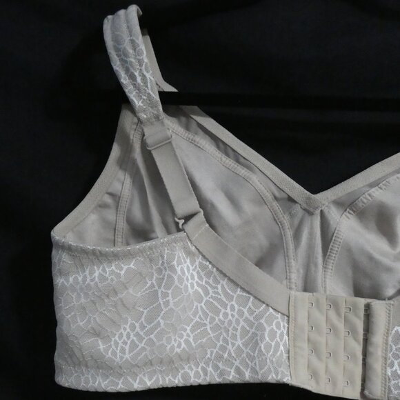 Unbranded | 42 DD | Elegant Textured Beige Bra | *Padding Not Included - Picture 6 of 12